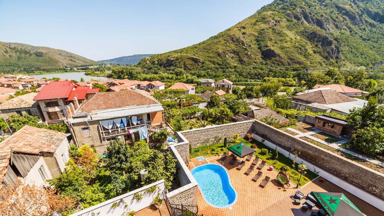 Hotel Gino Wellness Mtsʼkhetʼa Dış mekan fotoğraf